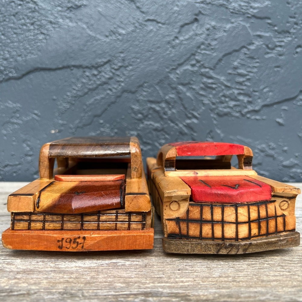 HAND-CARVED CLASSIC 1950 CHERVORLET STYLE WOODEN CARS.